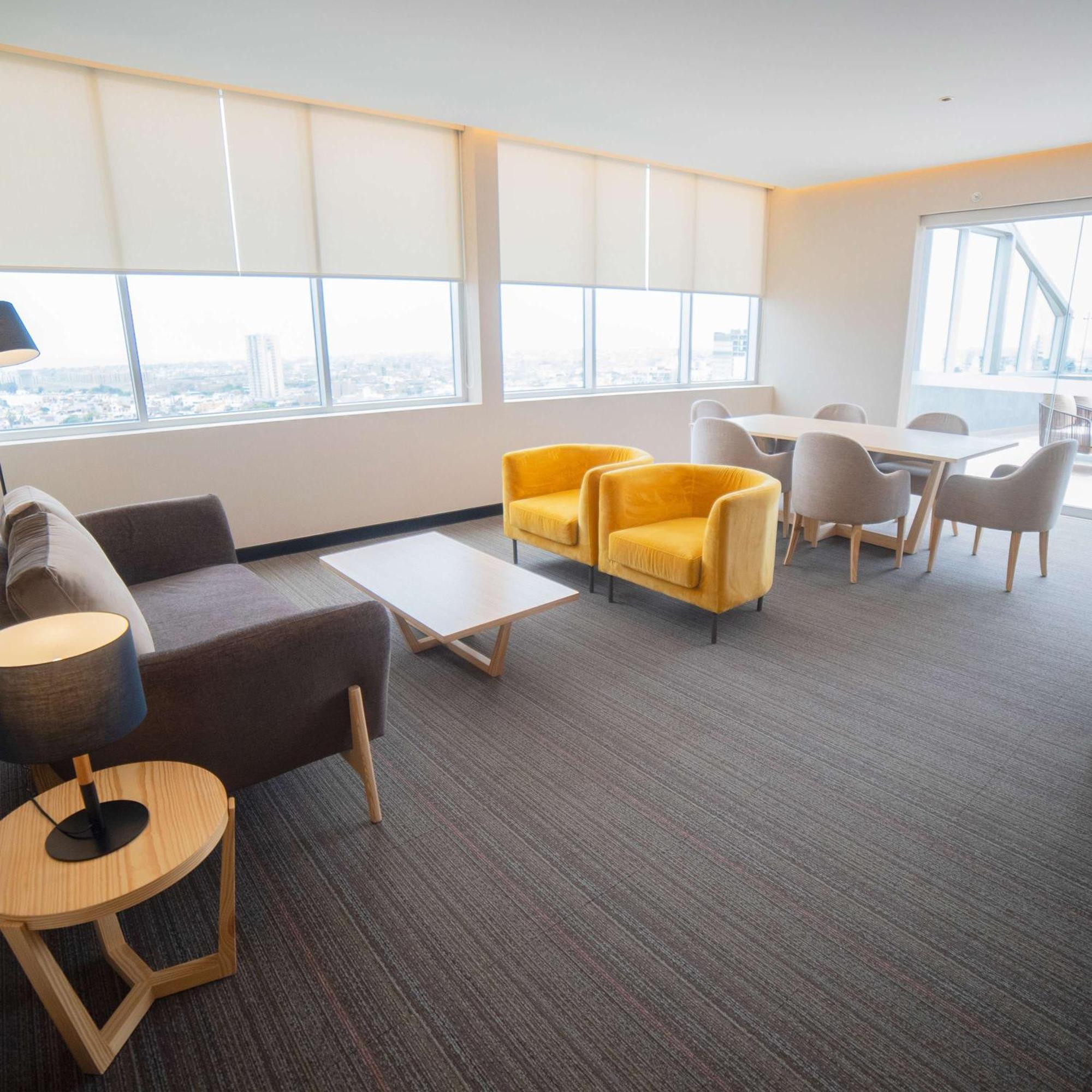 Doubletree By Hilton Trujillo Hotell Encalada Eksteriør bilde