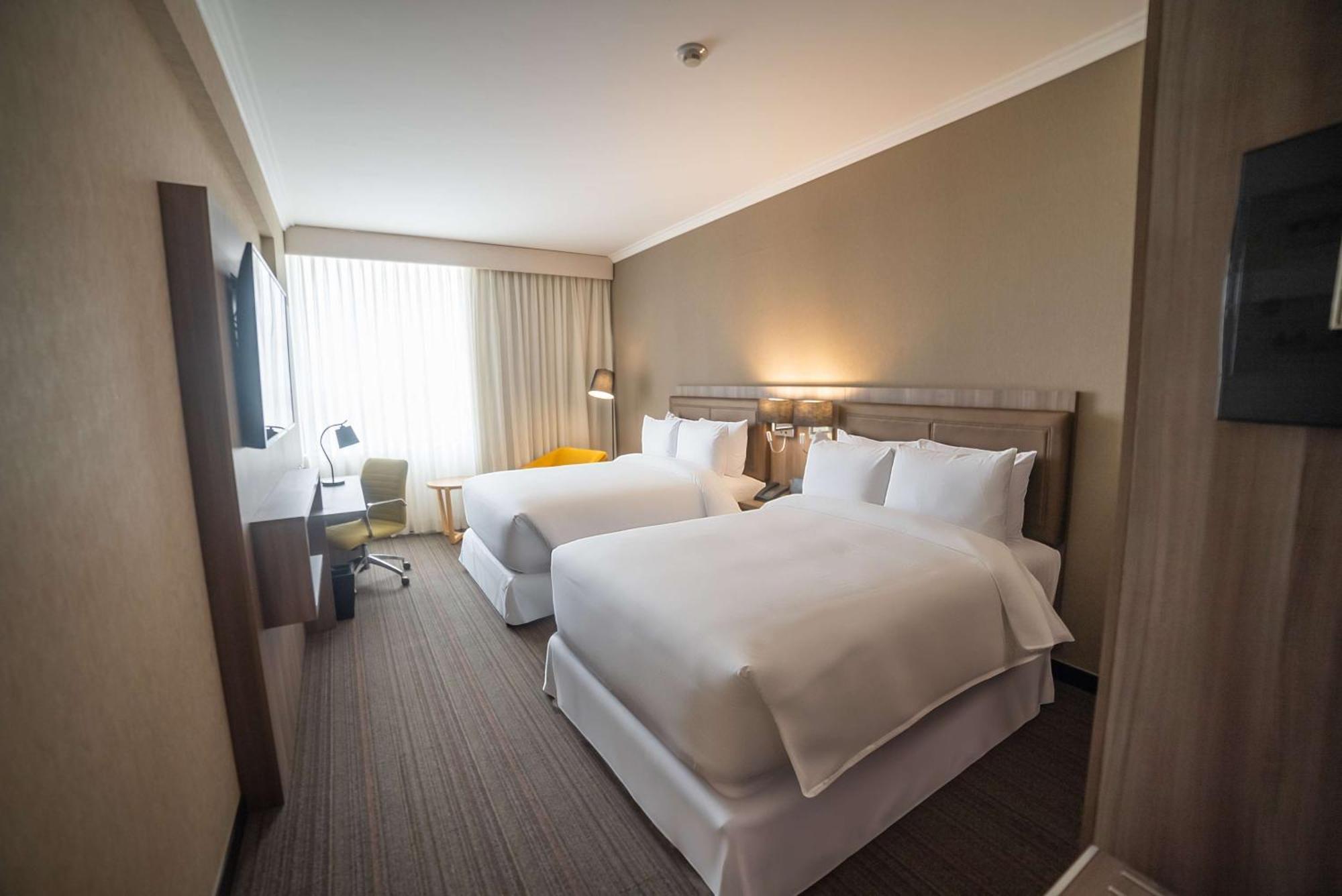 Doubletree By Hilton Trujillo Hotell Encalada Eksteriør bilde